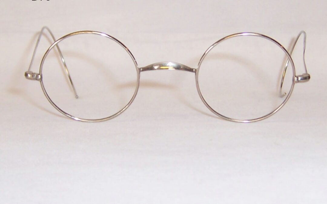 Classic nickel round eye spectacles by Algha