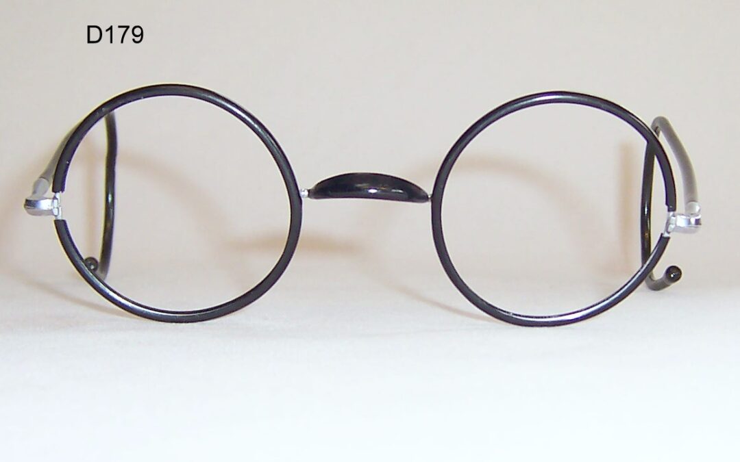 Nickel Silver/Black 1940s spectacles