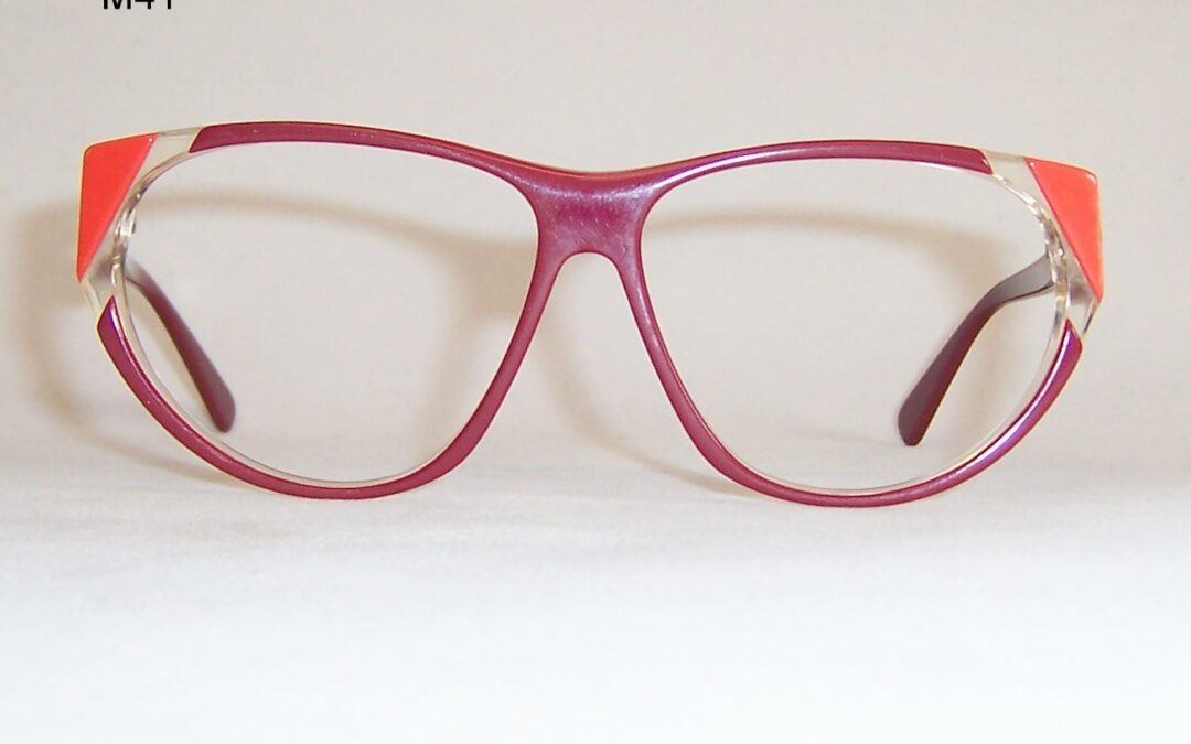 Vintage 1980’s Silhouette Frame – Model 3055