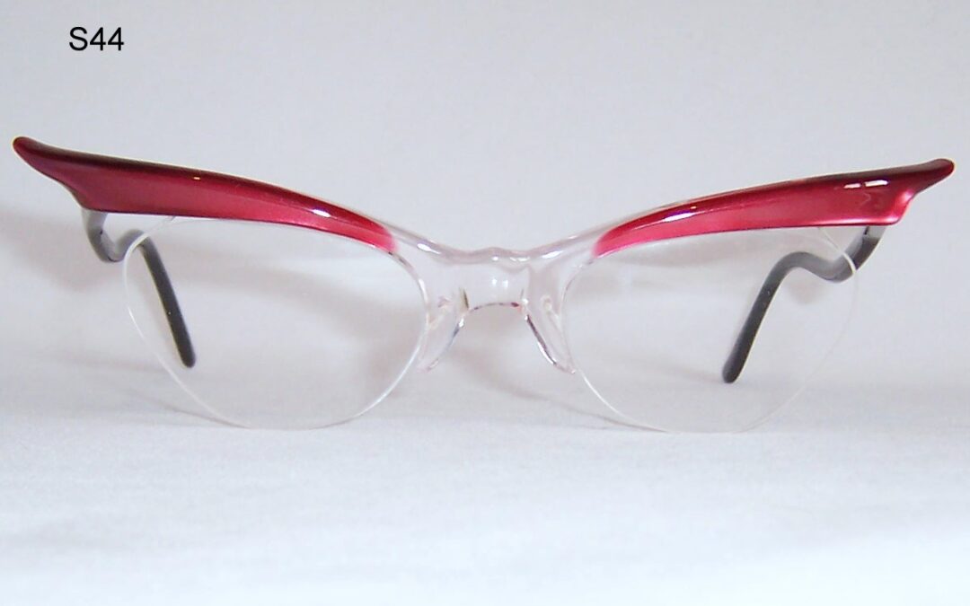 Exaggerated 1950/60’s Brow line Supra Spectacles – Rare Red